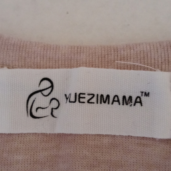 Yuezimama Breastfeeding Cover Up - Picture 3 of 5